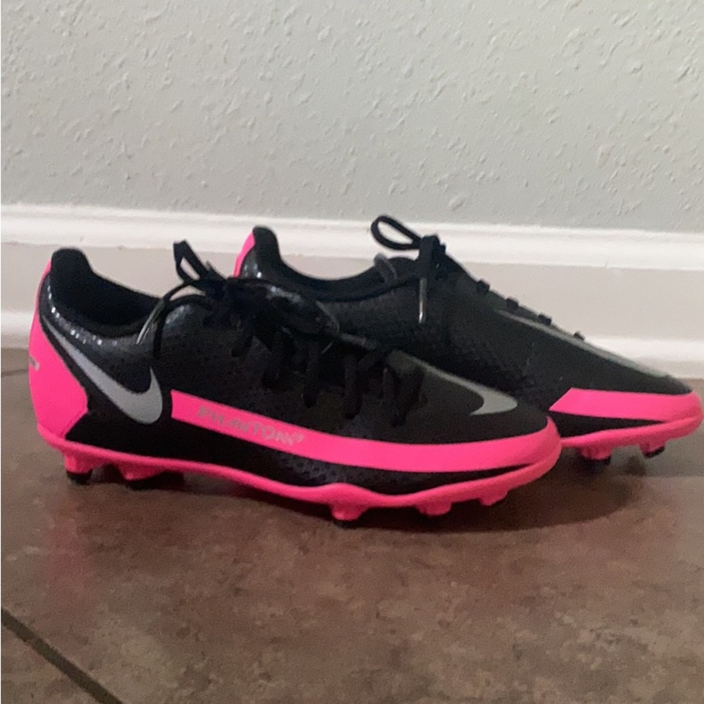 Nike Phantom US Y2 soccer cleats